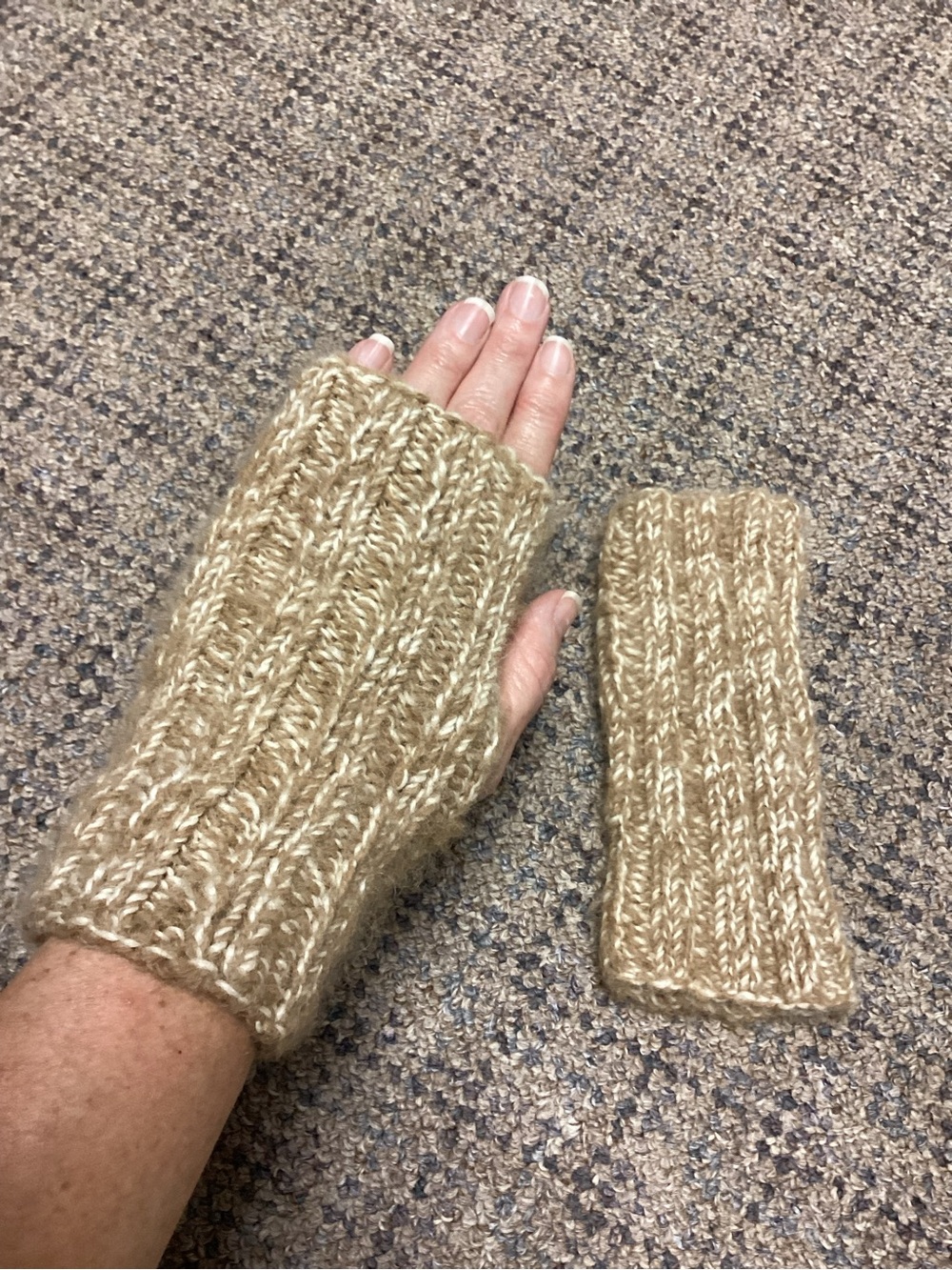Alpaca Crochet Tan Cozy Cable Knit Fingerless Gloves * NEW